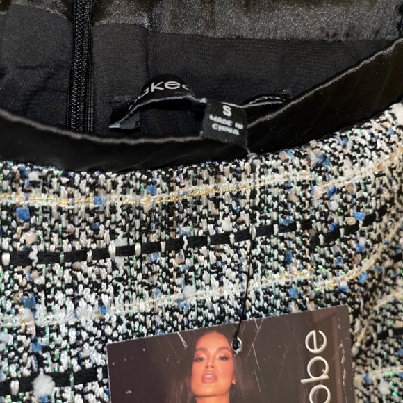 Naked wardrobe skirt - Picture 3 of 7